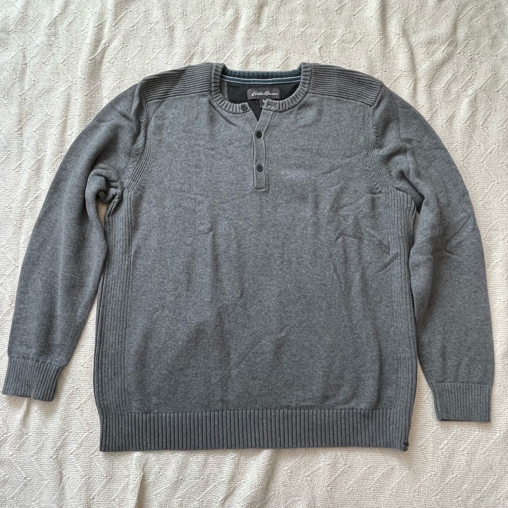 Eddie Bauer Men’s XL Gray Crewneck Sweater Lightweight Knit Never Worn